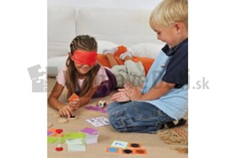 Hra Sensino v rukách učiteľky materskej školy